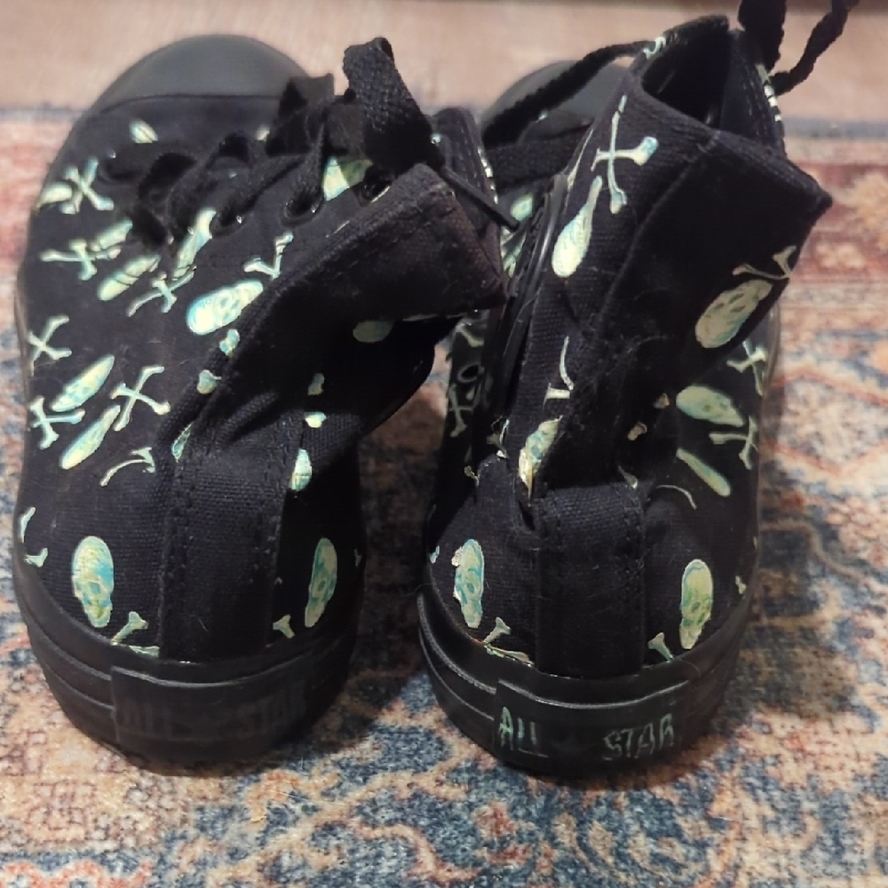Vintage Converse Black and Green Glow In The Dark Skull Sneakers - Picture 5 of 9
